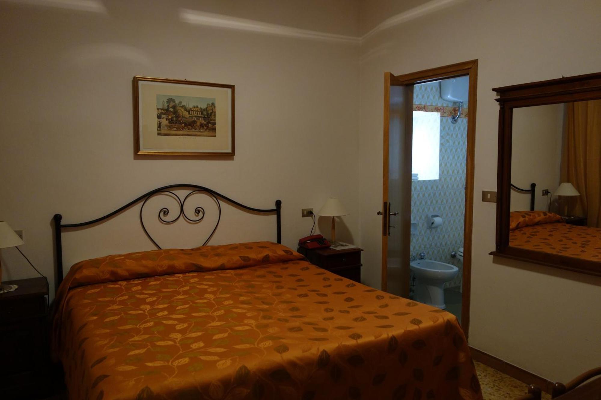 Hotel Roma سكانو المظهر الخارجي الصورة