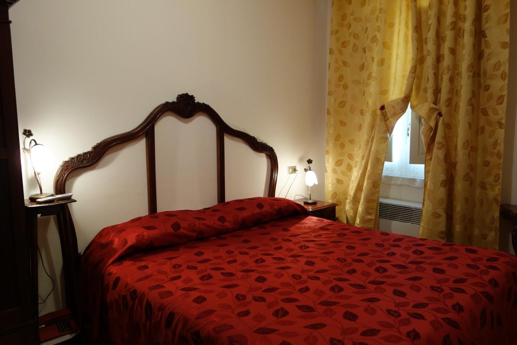 سكانو Hotel Roma المظهر الخارجي الصورة