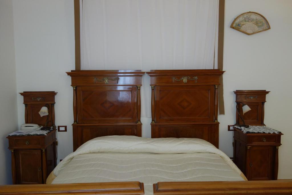Hotel Roma سكانو الغرفة الصورة