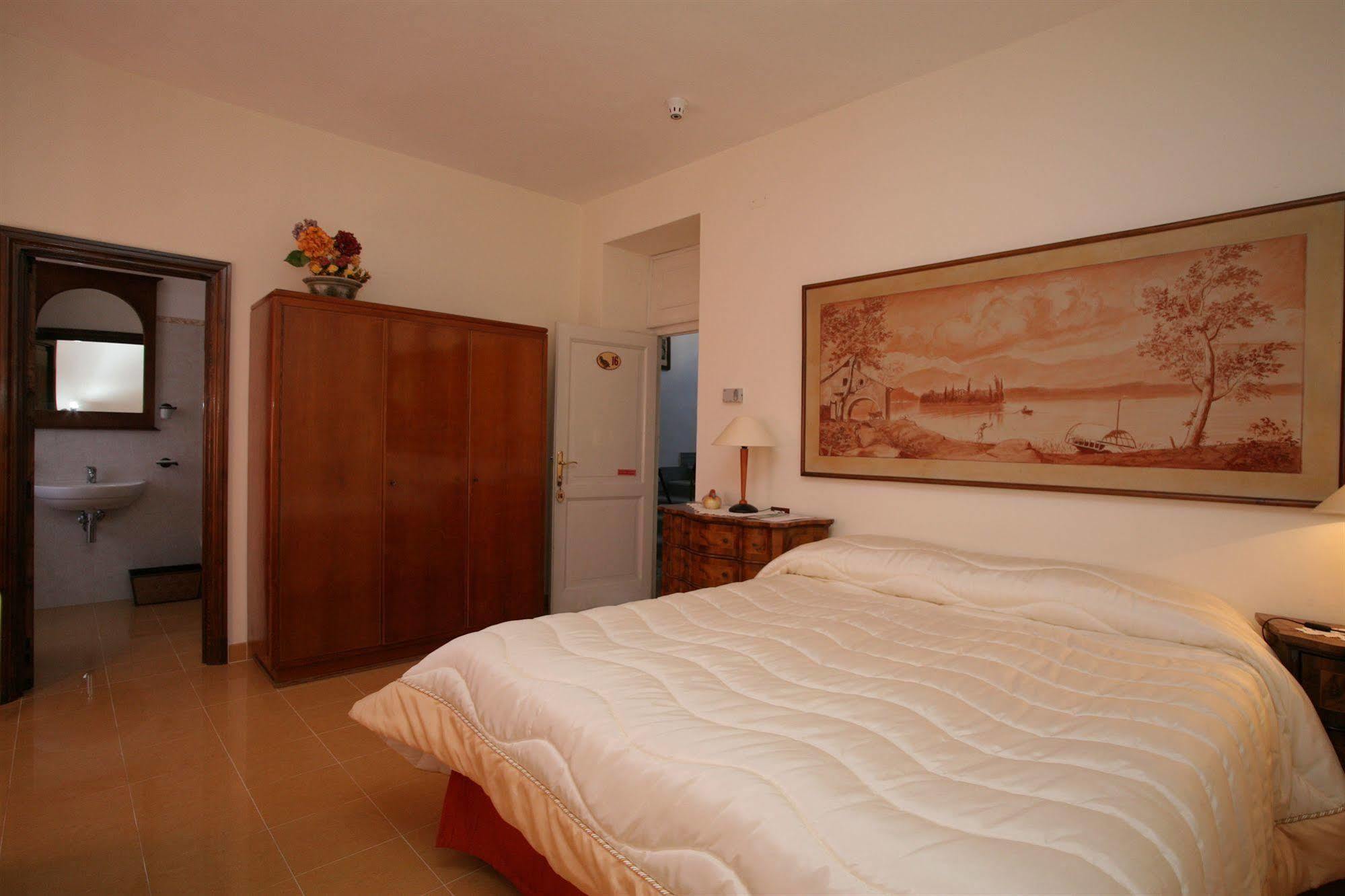 Hotel Roma سكانو المظهر الخارجي الصورة